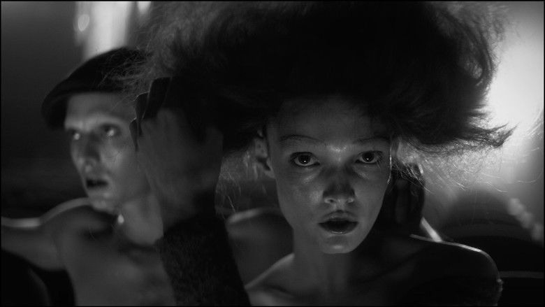 кадр из фильма Nighthawk