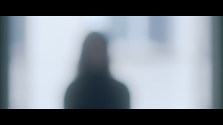 кадр из фильма True Blue