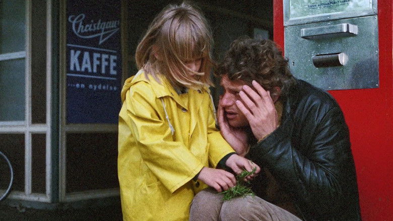 кадр из фильма A Day at the Beach