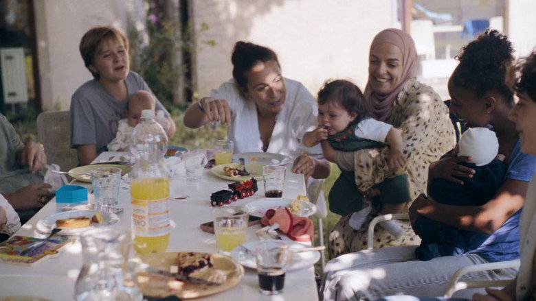 кадр из фильма Jeunes mères