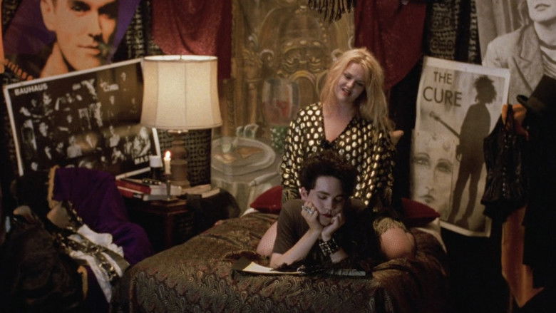 кадр из фильма Джипси 83