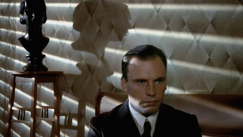 кадр из фильма Конформист