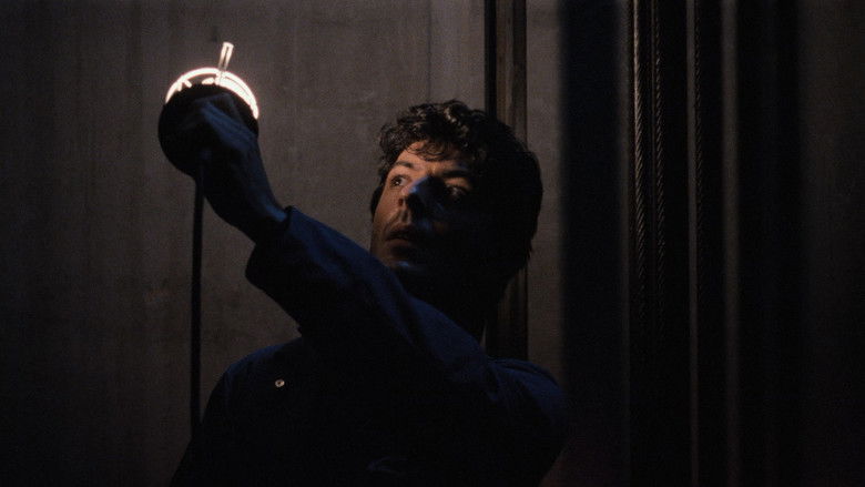 кадр из фильма Лифт