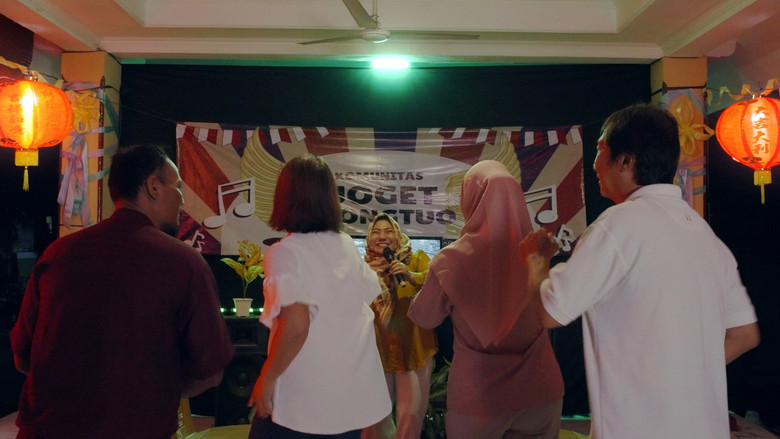 кадр из фильма Romantic Cult