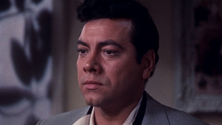 кадр из фильма Серенада