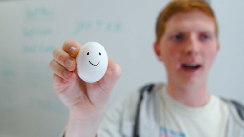 кадр из фильма Egg-stra Credit