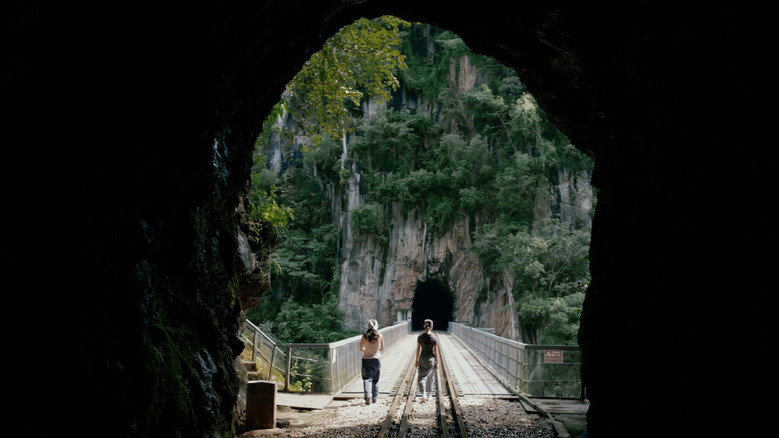 кадр из фильма 芳草碧連天
