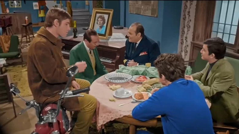 кадр из фильма Ο Στρίγγλος Που Έγινε Αρνάκι