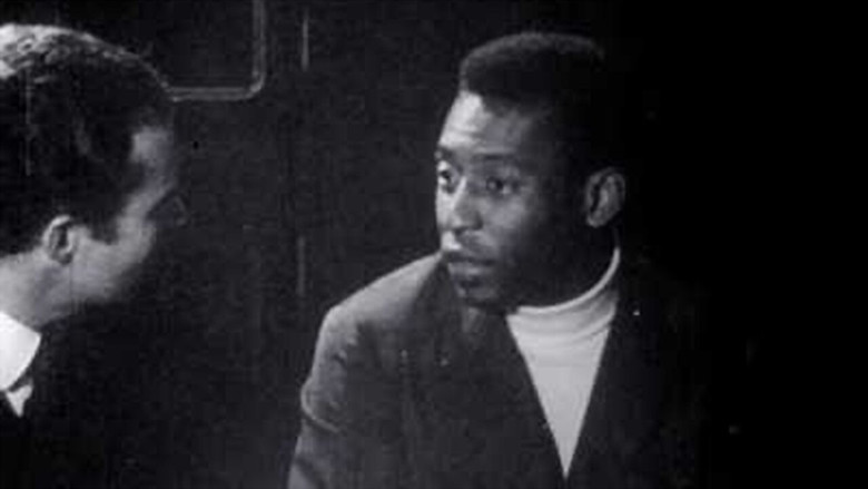 кадр из фильма Superstição e Futebol