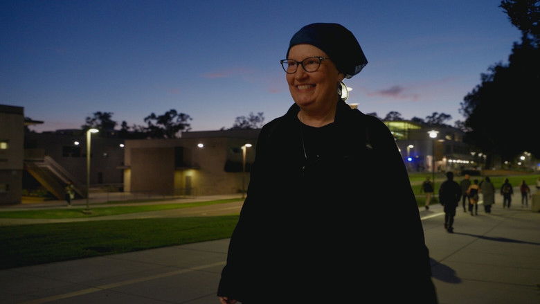 кадр из фильма The Wolf She Paints