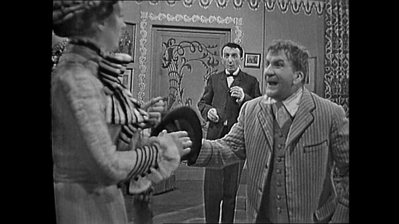 кадр из фильма Блоха в ухе