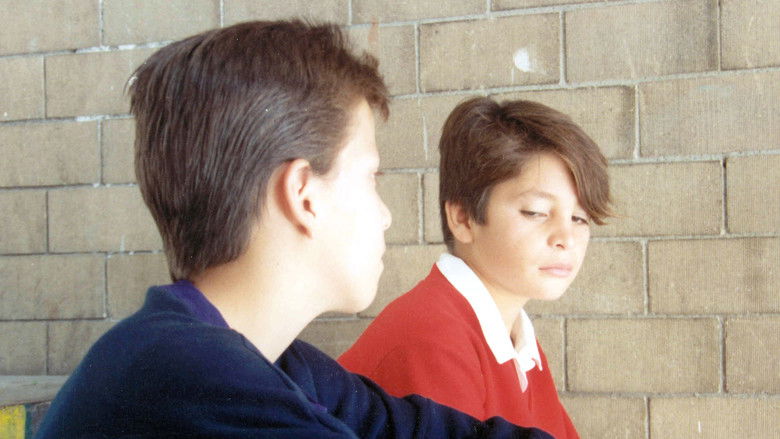 кадр из фильма Детские игры