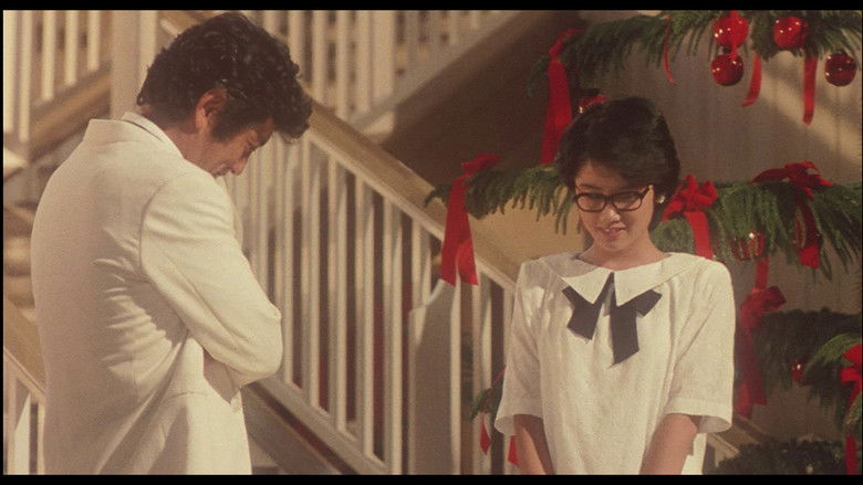 кадр из фильма 天国にいちばん近い島