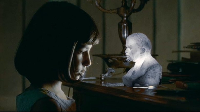 кадр из фильма Ο Μπαμπάς Μου, ο Λένιν και ο Φρέντυ