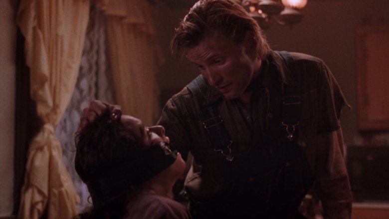 кадр из фильма Техасская резня бензопилой 3: Кожаное лицо