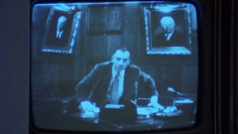 кадр из фильма Тайная честь