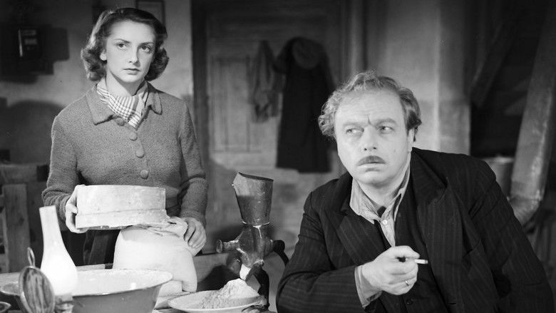 кадр из фильма Непокорённый город / Варшавский Робинзон