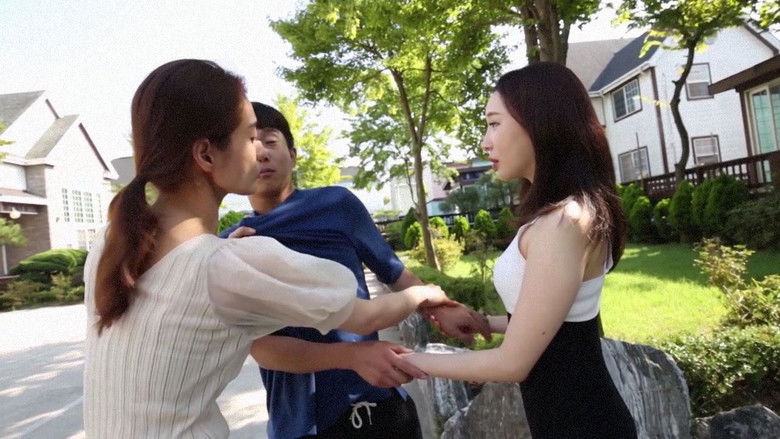 кадр из фильма 가슴 큰 여자선배