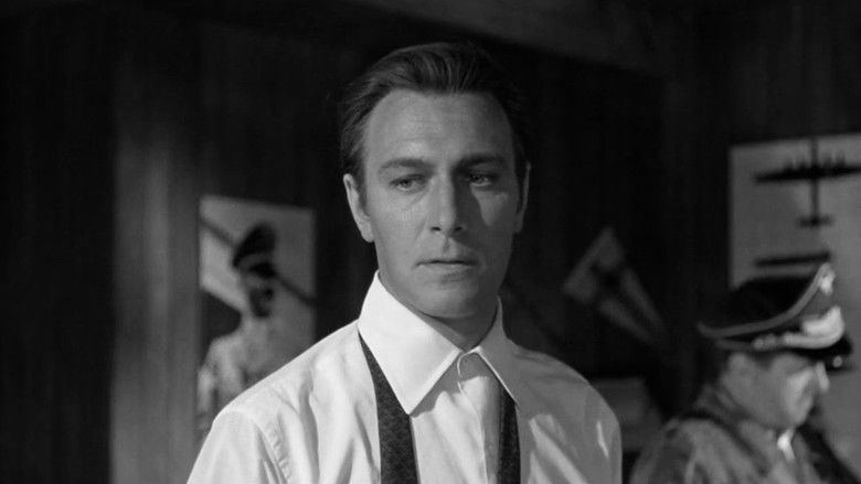 кадр из фильма Тройной крест