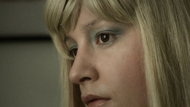 кадр из фильма I Am Coming To Paris To Kill You