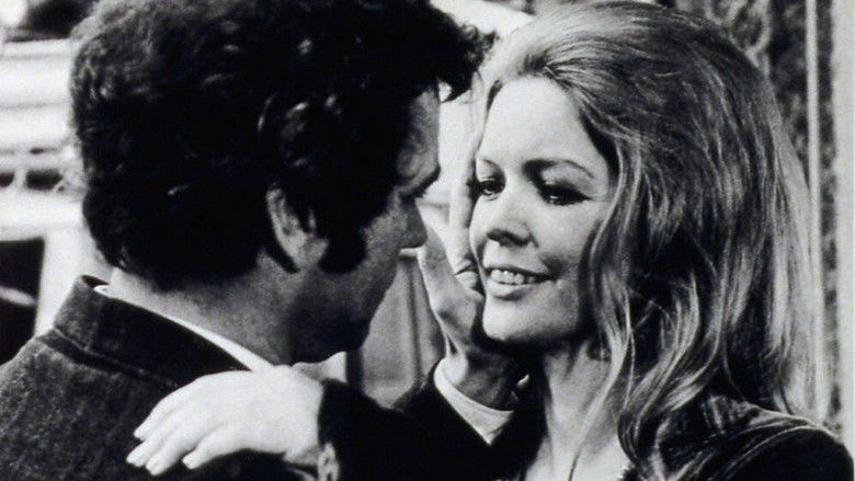 кадр из фильма Тропик Рака