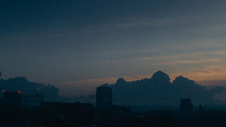 кадр из фильма No Mean City