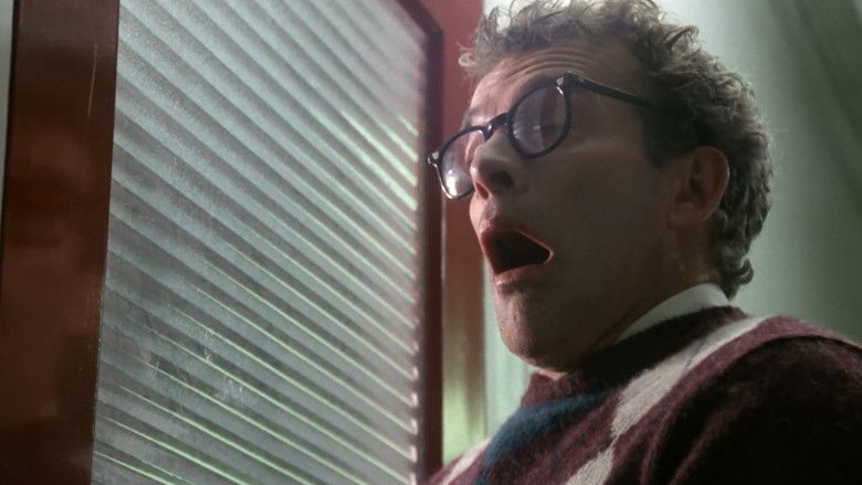 кадр из фильма Маньяк-невидимка