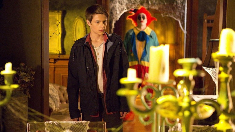 кадр из фильма Небольшое привидение: Одна ночь в проклятом доме