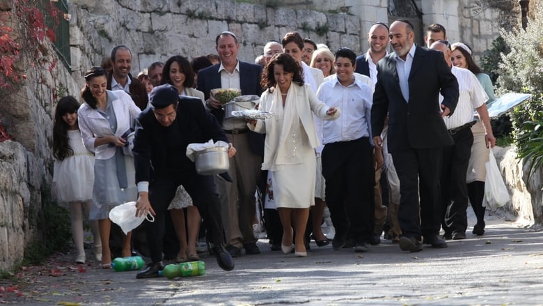 кадр из фильма Женский балкон