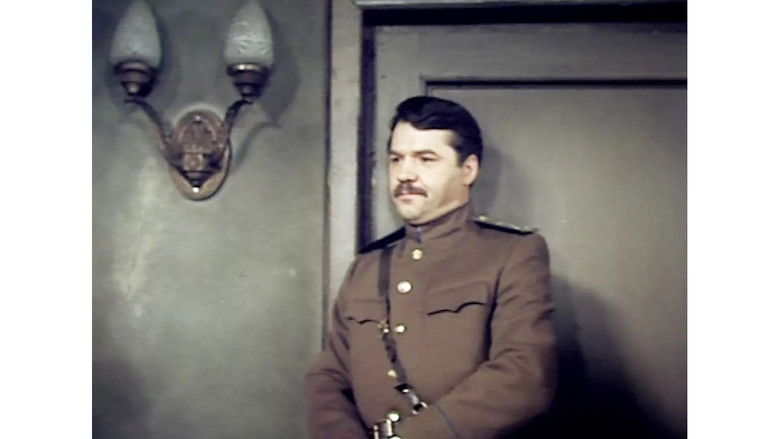 кадр из фильма Стук в дверь