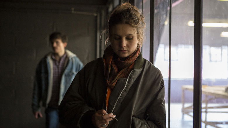 кадр из фильма Le Monde est à Nous