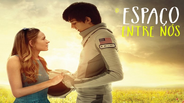 кадр из фильма Космос между нами