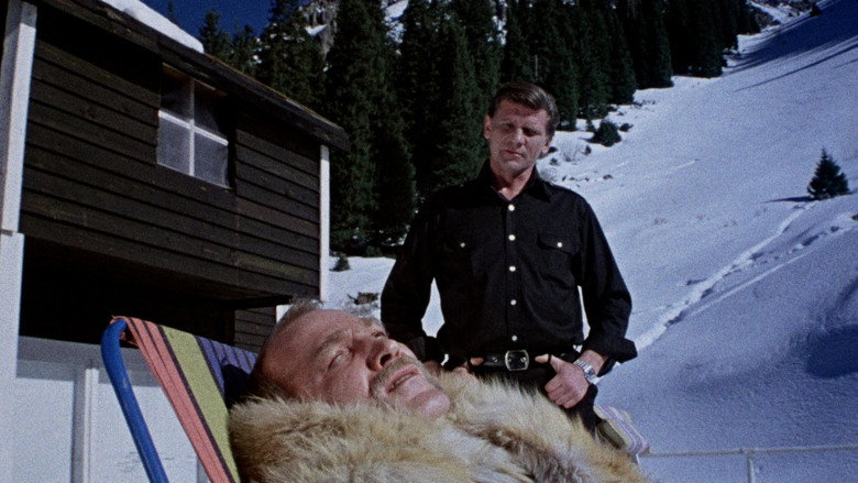 кадр из фильма Отель «У погибшего альпиниста»