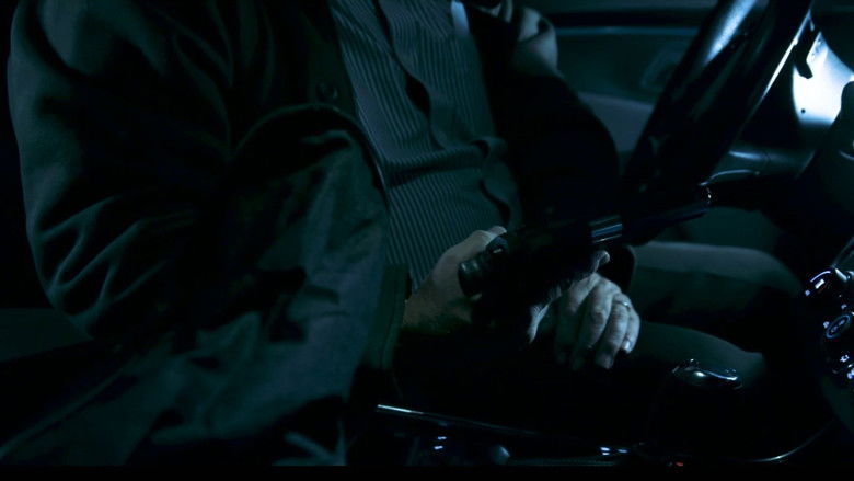 кадр из фильма STOP