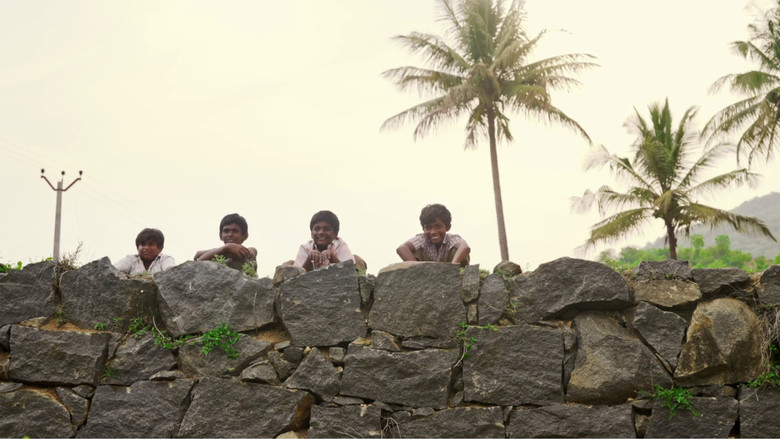 кадр из фильма கிணறு