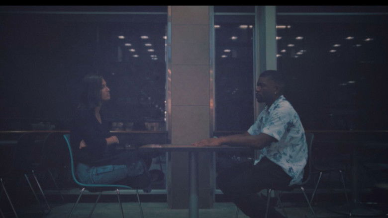 кадр из фильма Love is Phony