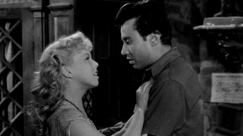 кадр из фильма Манон