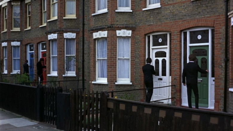 кадр из фильма Битлз. На помощь!