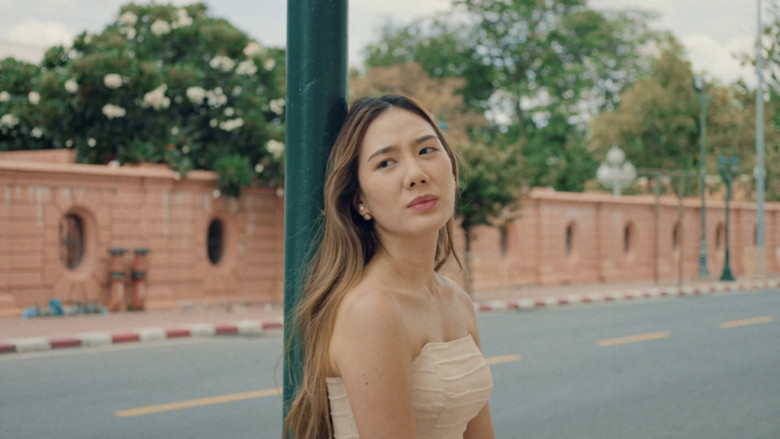 кадр из фильма Cloud Cuckoo Country