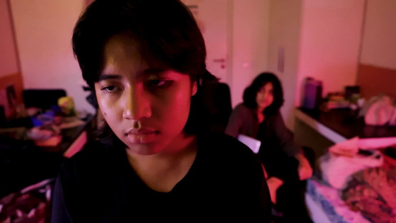 кадр из фильма Bombay : Finish Line Fishing