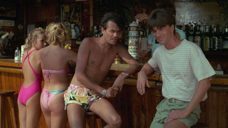 кадр из фильма Два придурка в Сан-Тропе