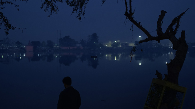 кадр из фильма धुइन