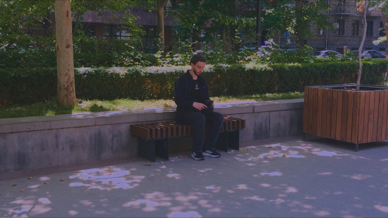 кадр из фильма The Photographer