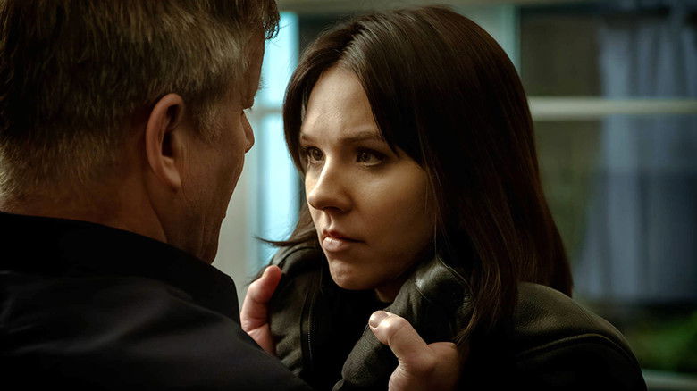 кадр из фильма Слуги войны