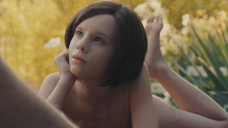 кадр из фильма Тяжело быть рожденными