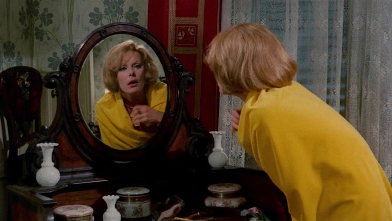 кадр из фильма Лиза и дьявол