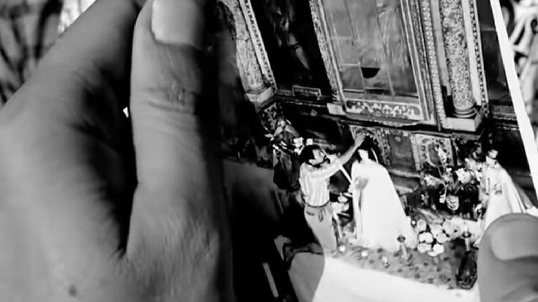 кадр из фильма Жемчуг святой Люсии