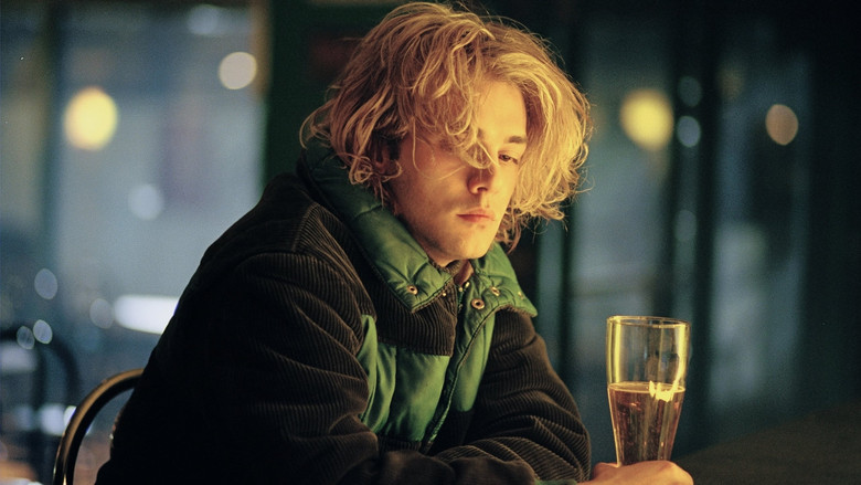 кадр из фильма Том на ферме