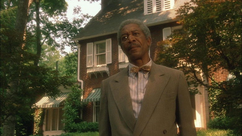 кадр из фильма Шофер Мисс Дэйзи