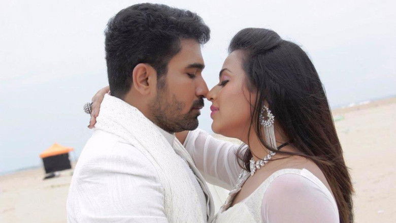 кадр из фильма அண்ணாதுரை